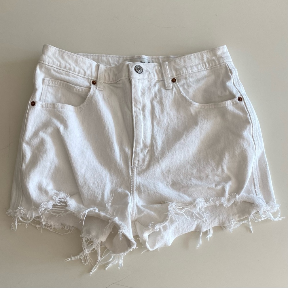 Abercrombie & Fitch White Jean Shorts size 10//30